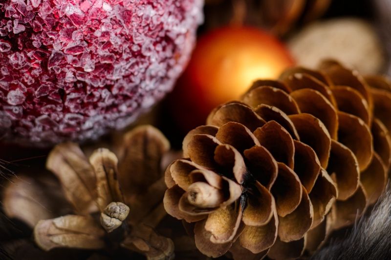 christmas_bauble_3867669-1576675099.jpg