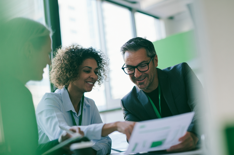 u2442729988_a_candid_photo_of_two_business_professionals_coll_842d9482-354b-4936-b825-4e943e97d7a6_3.png